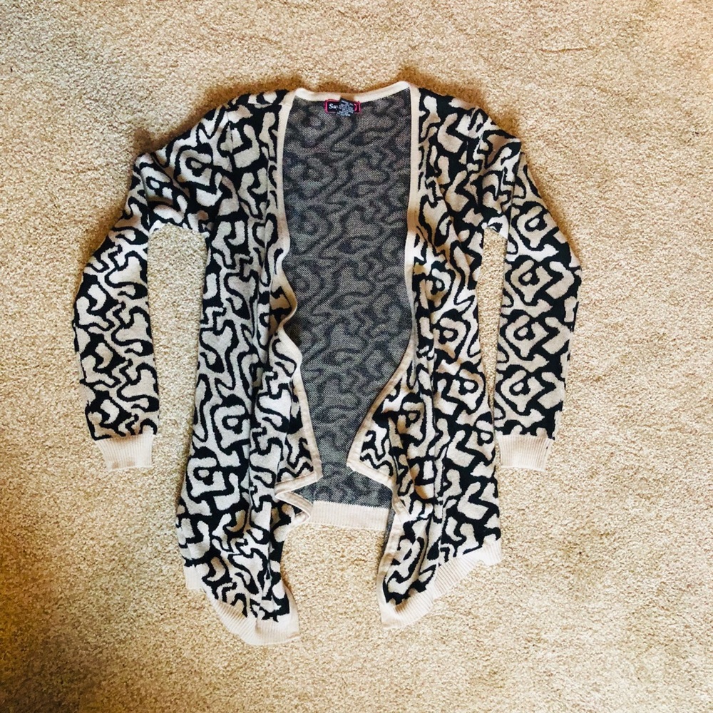 Patterned Cardigan Sweater - Picture 2 of 3